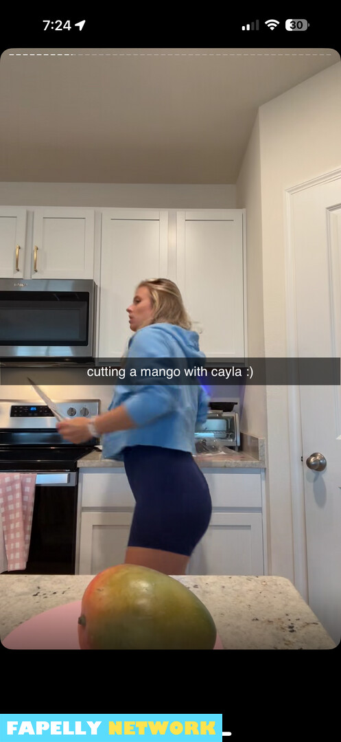 Cayla Vanderbaan عاريةأونلي فانز صورة #2